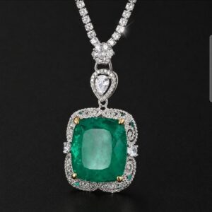 Emerald Radiance Pendant Necklace