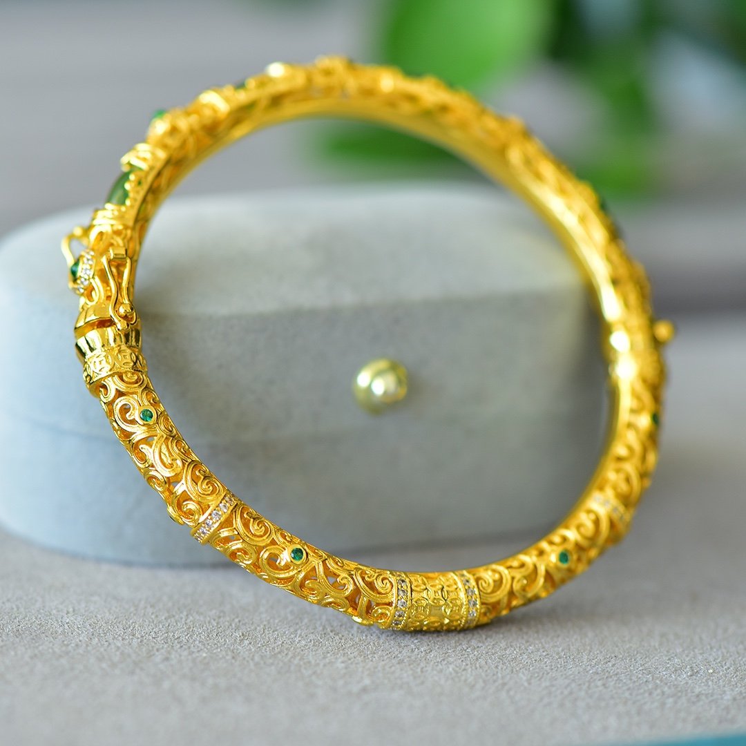 Emerald Grace Bracelet - Image 4